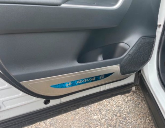 TOYOTA RAV4 2023